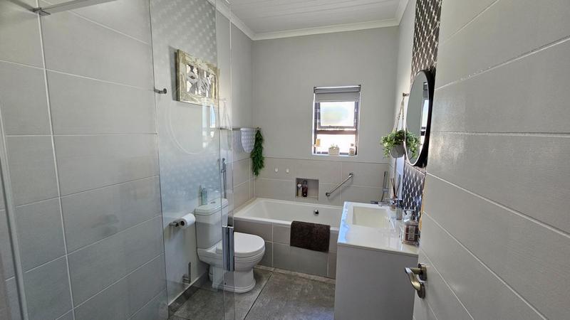 3 Bedroom Property for Sale in Dwarskersbos Western Cape